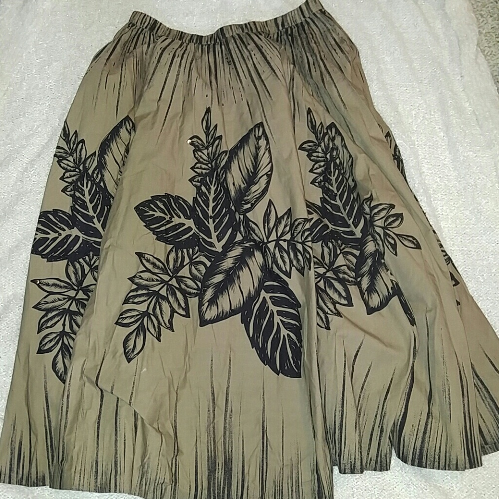 Floral print, black and tan skirt